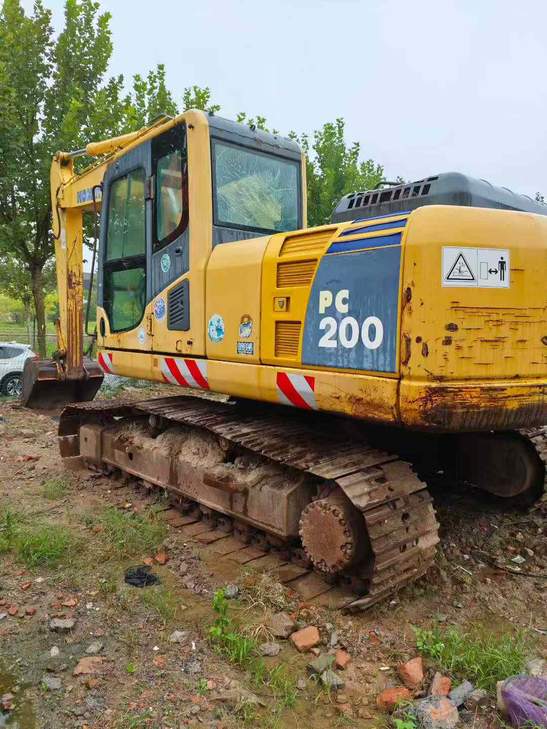 Buy Komatsu PC200-8 Used Excavator / 1