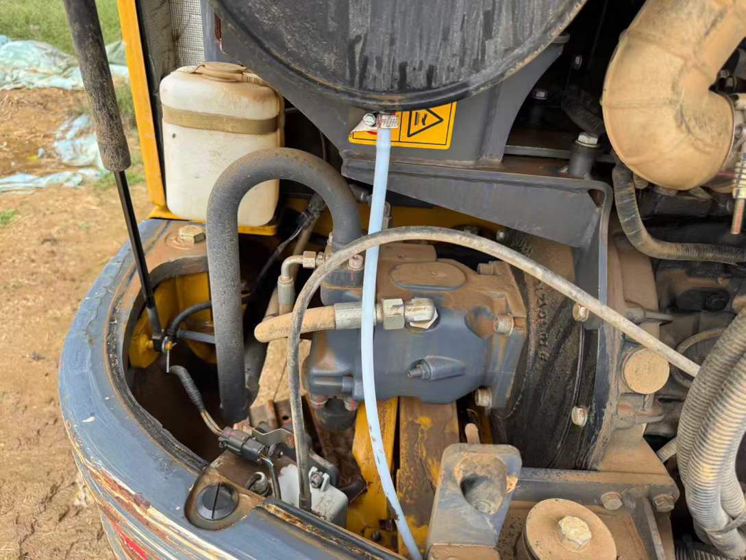 Used XCMG XE60 Excavator 2021 Model / 9