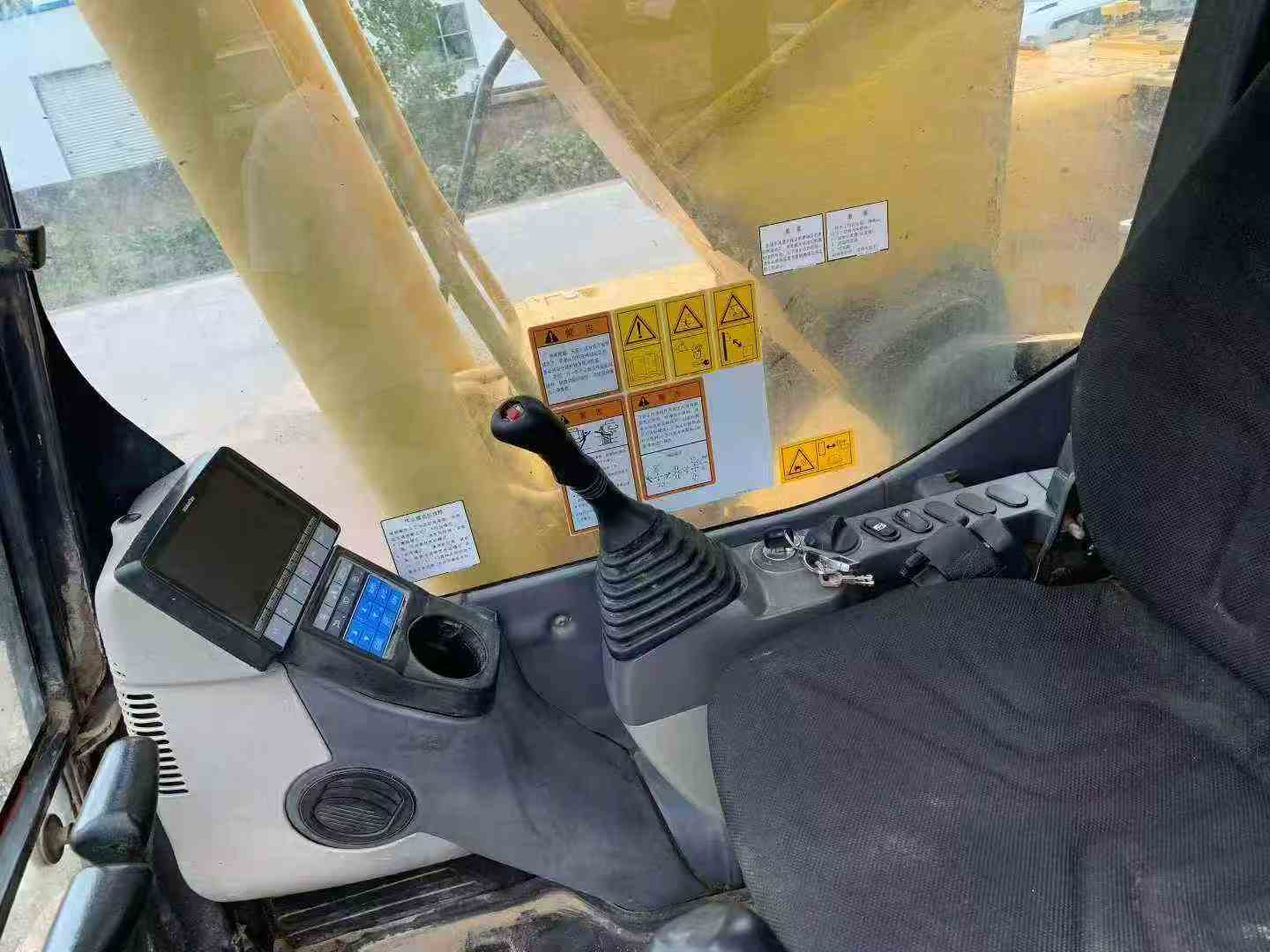 Buy Komatsu PC200-8 Used Excavator / 9 Used Komatsu PC200-8 Excavator 2013 Model / 9