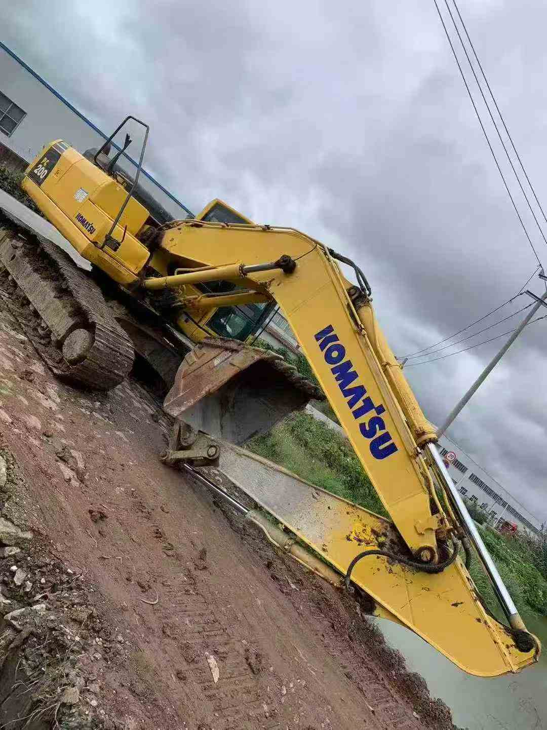 Buy Komatsu PC200-8 Used Excavator / 3 Used Komatsu PC200-8 Excavator 2013 Model / 3