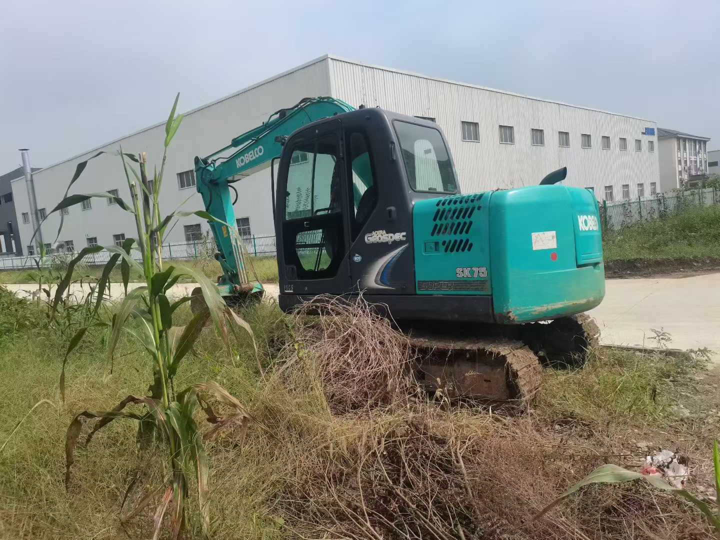 Buy Kobelco SK75 Used Excavator / 1