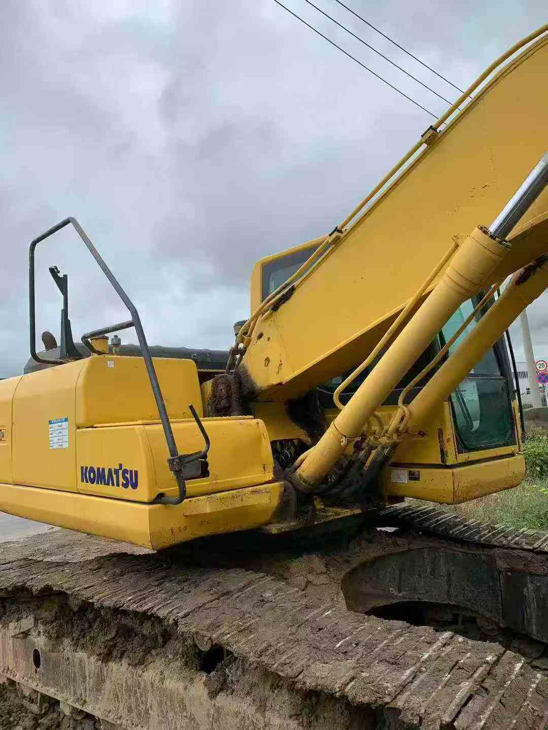 Buy Komatsu PC200-8 Used Excavator / 2 Used Komatsu PC200-8 Excavator 2013 Model / 2