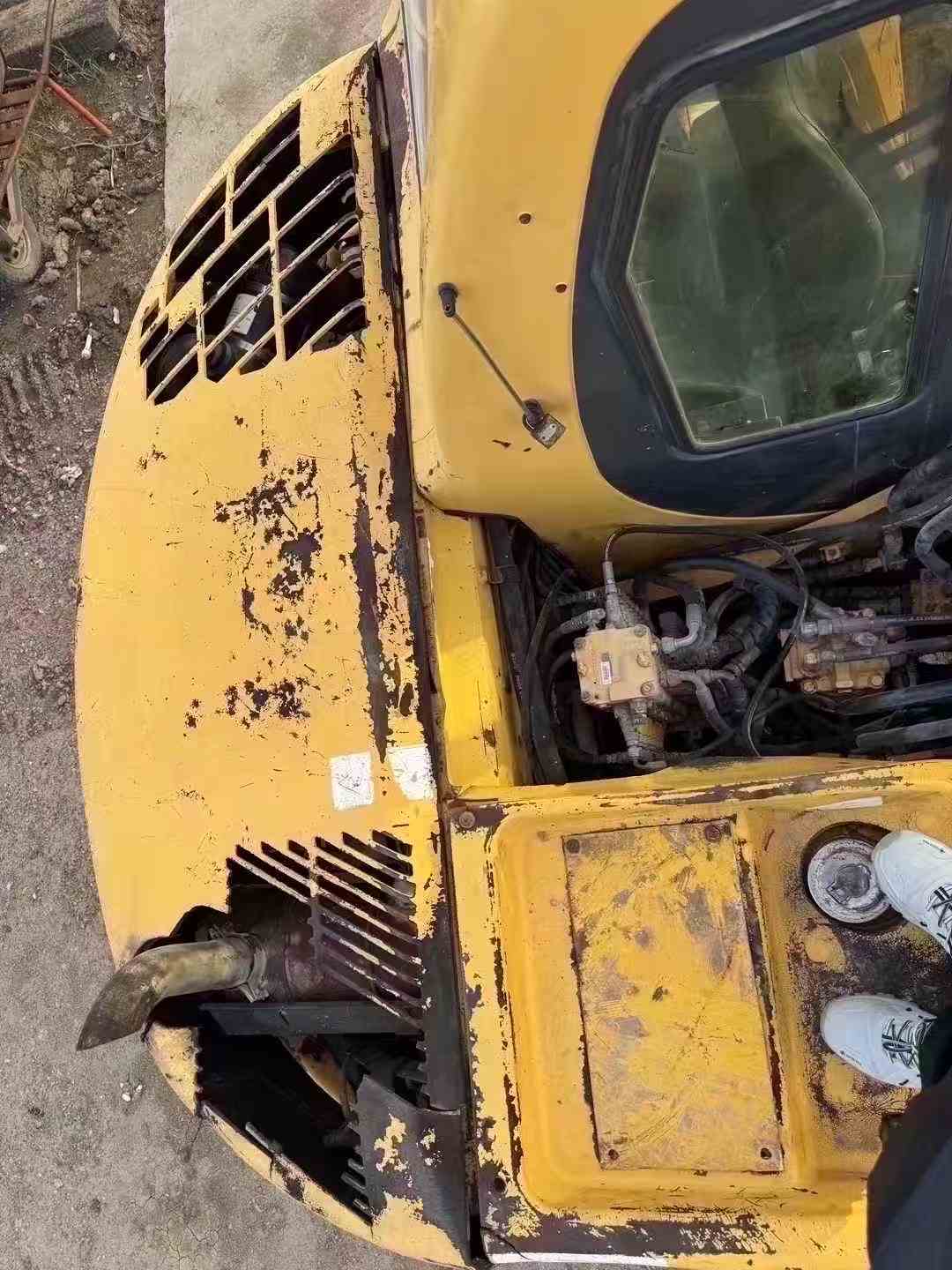 Used Komatsu PC60 Excavator 2010 Model / 8