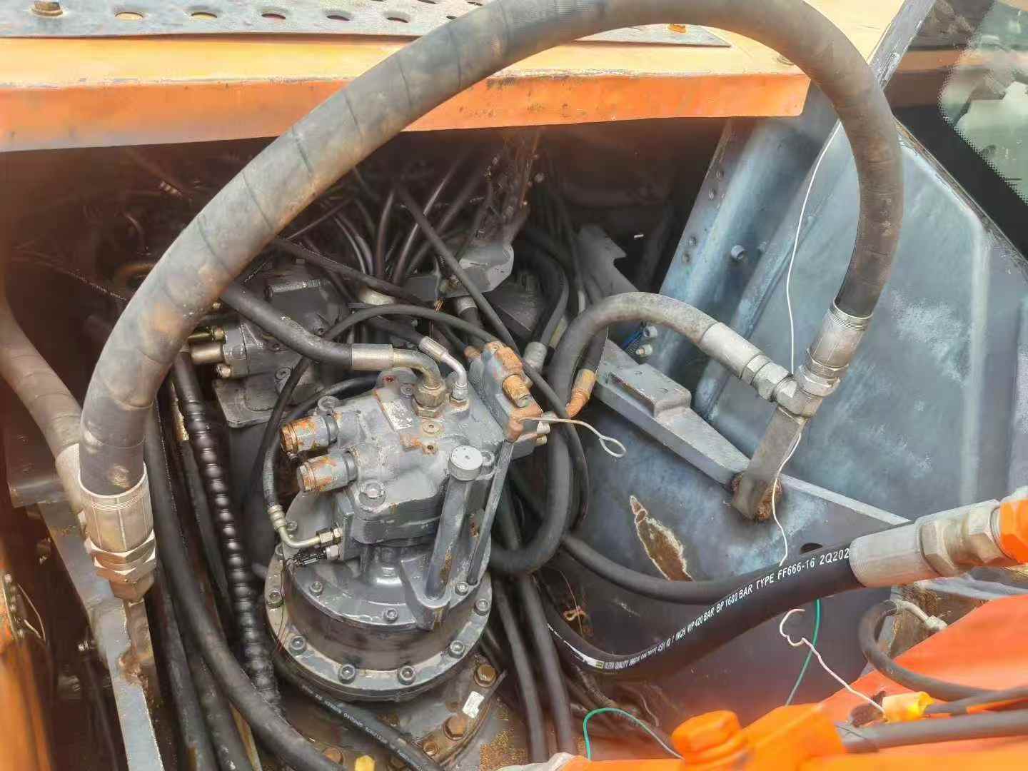 Used Hitachi ZAXIS200 Excavator 2016 Model / 2