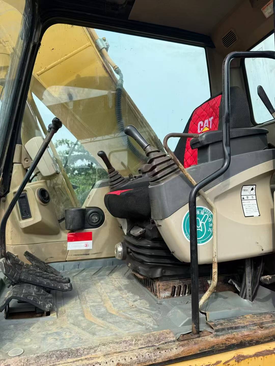 Used Caterpillar 320C Excavator 2016 Model / 8