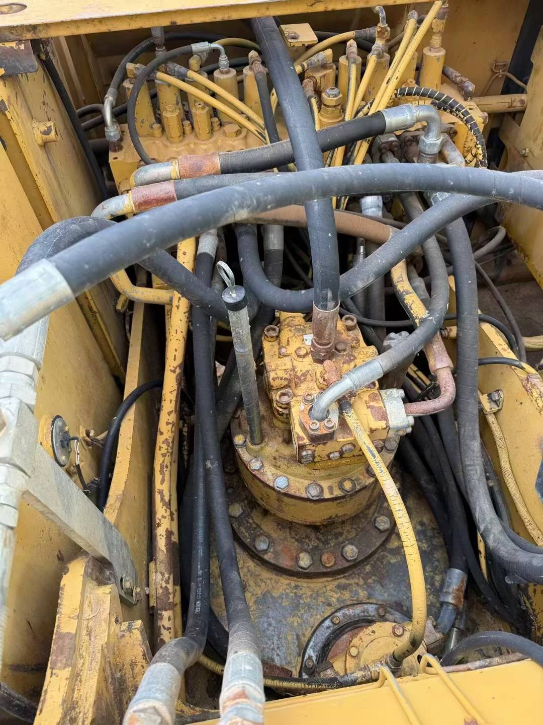 Used Caterpillar 320C Excavator 2016 Model / 6