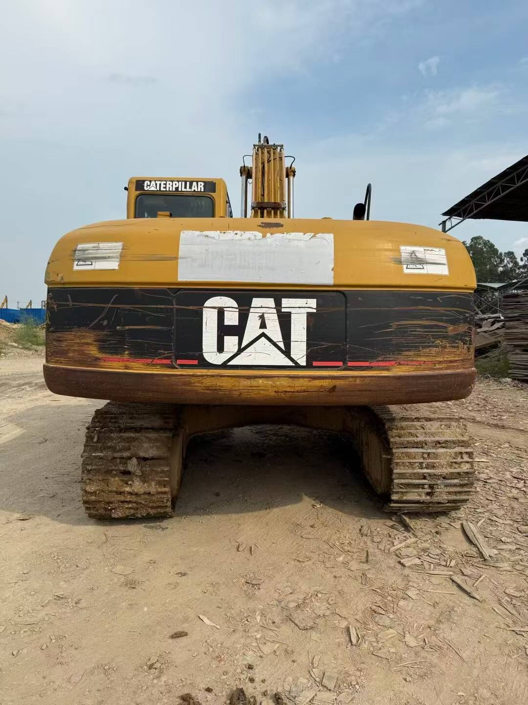 Used Caterpillar 320C Excavator 2016 Model / 3
