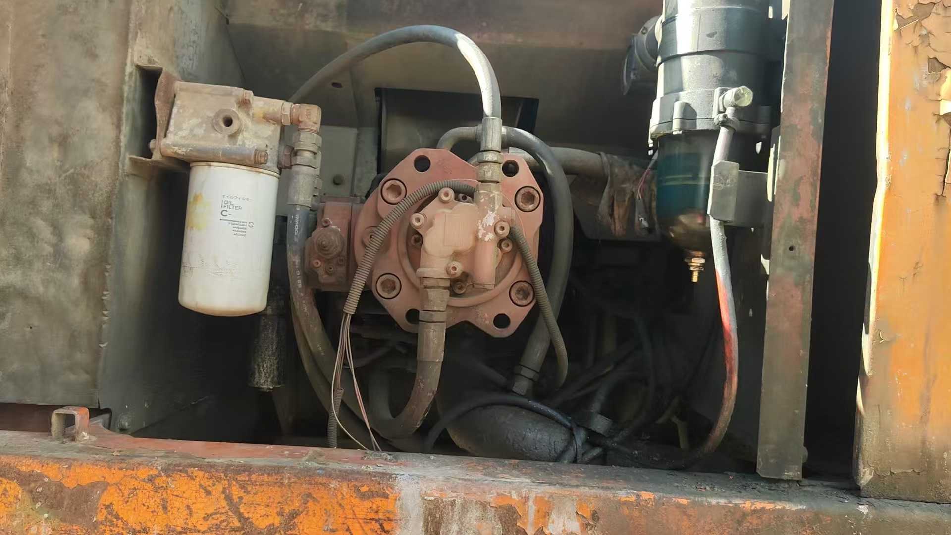 Used Hitachi ZX230-6 Excavator 2016 Model / 3