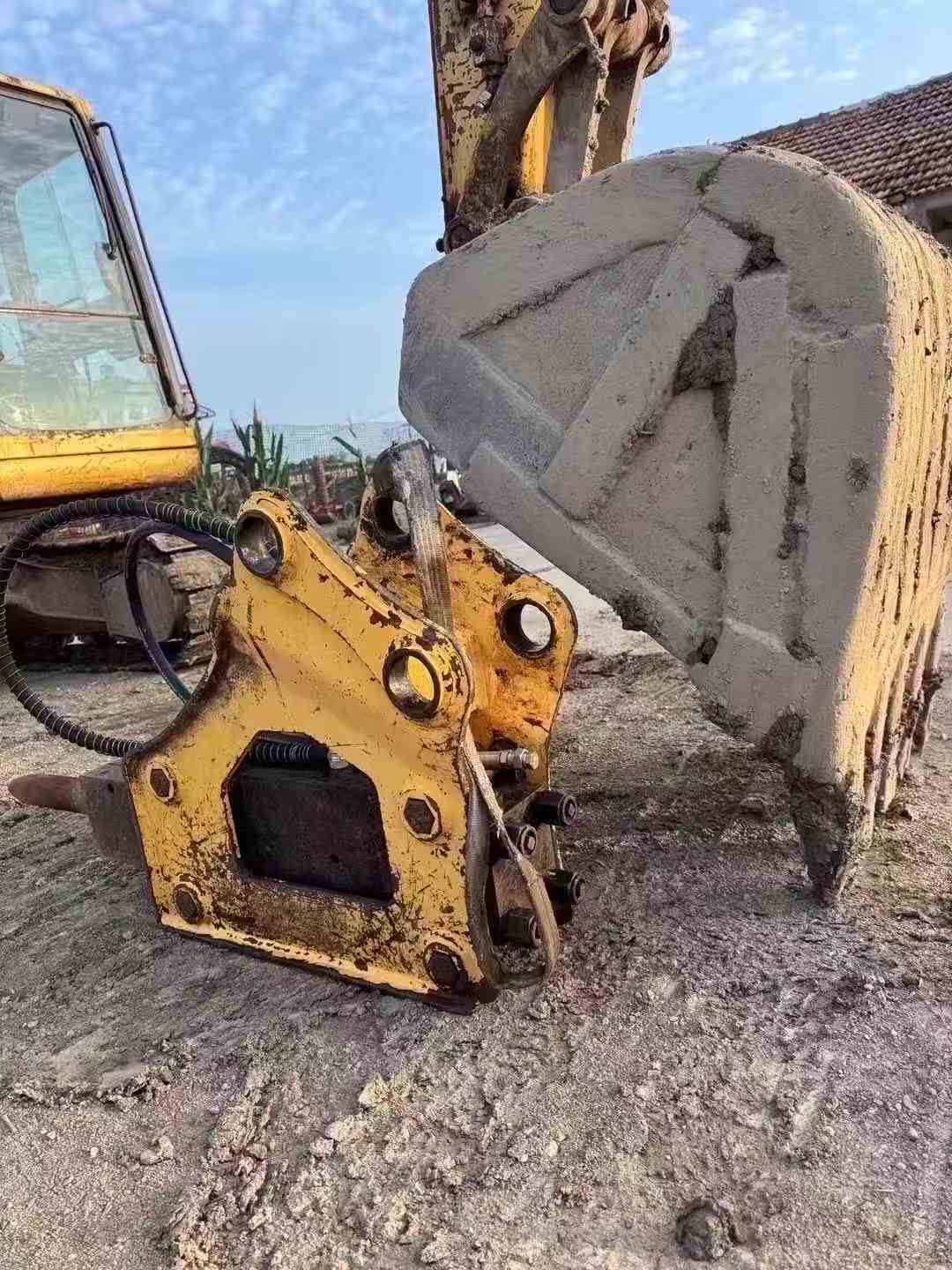 Used Komatsu PC60 Excavator 2010 Model / 6