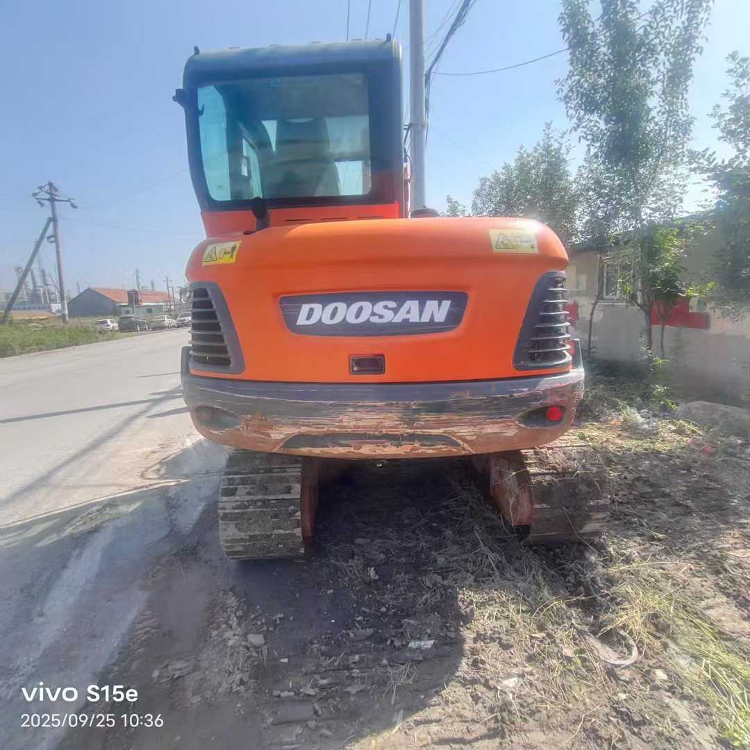 Buy Doosan DH55 Used Excavator / 3 Used Doosan DH55 Excavator 2019 Model / 3