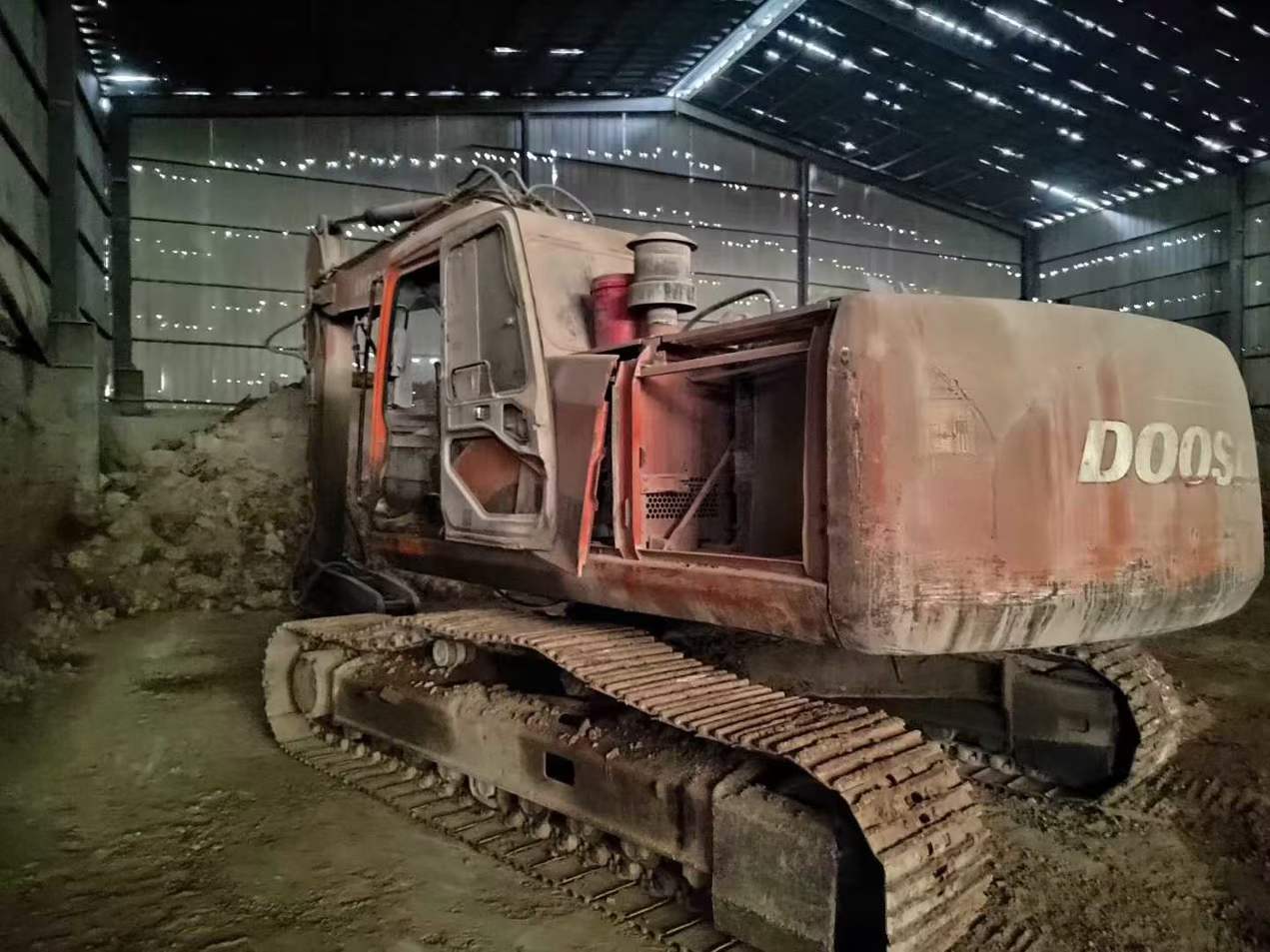 Used Doosan DH220-7 Excavator 2016 Model / 7