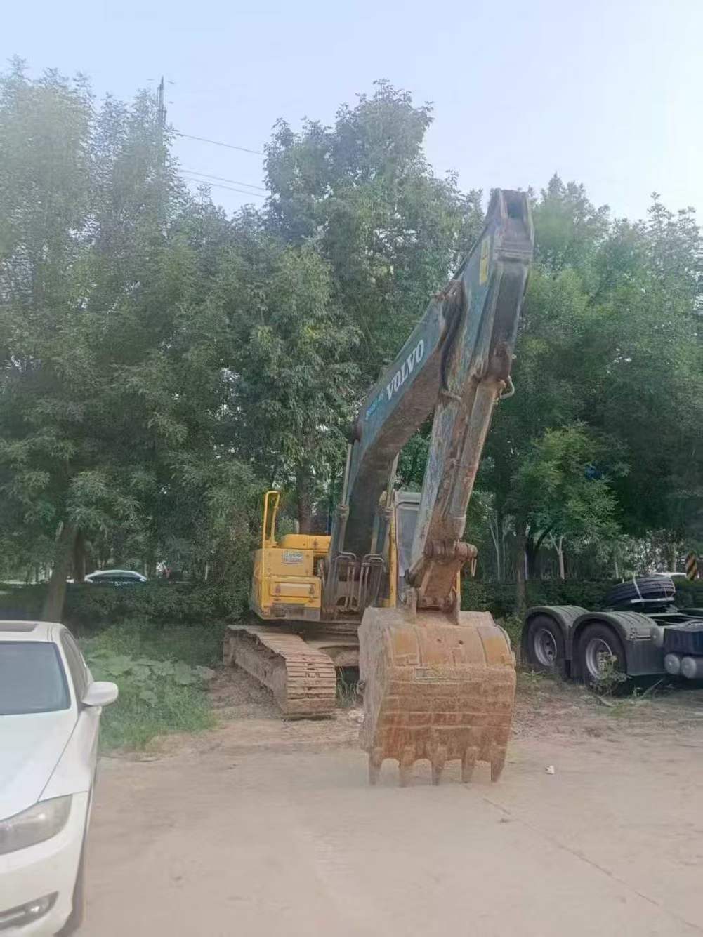 Buy Volvo EW210C Used Excavator / 6 Used Volvo EW210C Excavator 2013 Model / 6