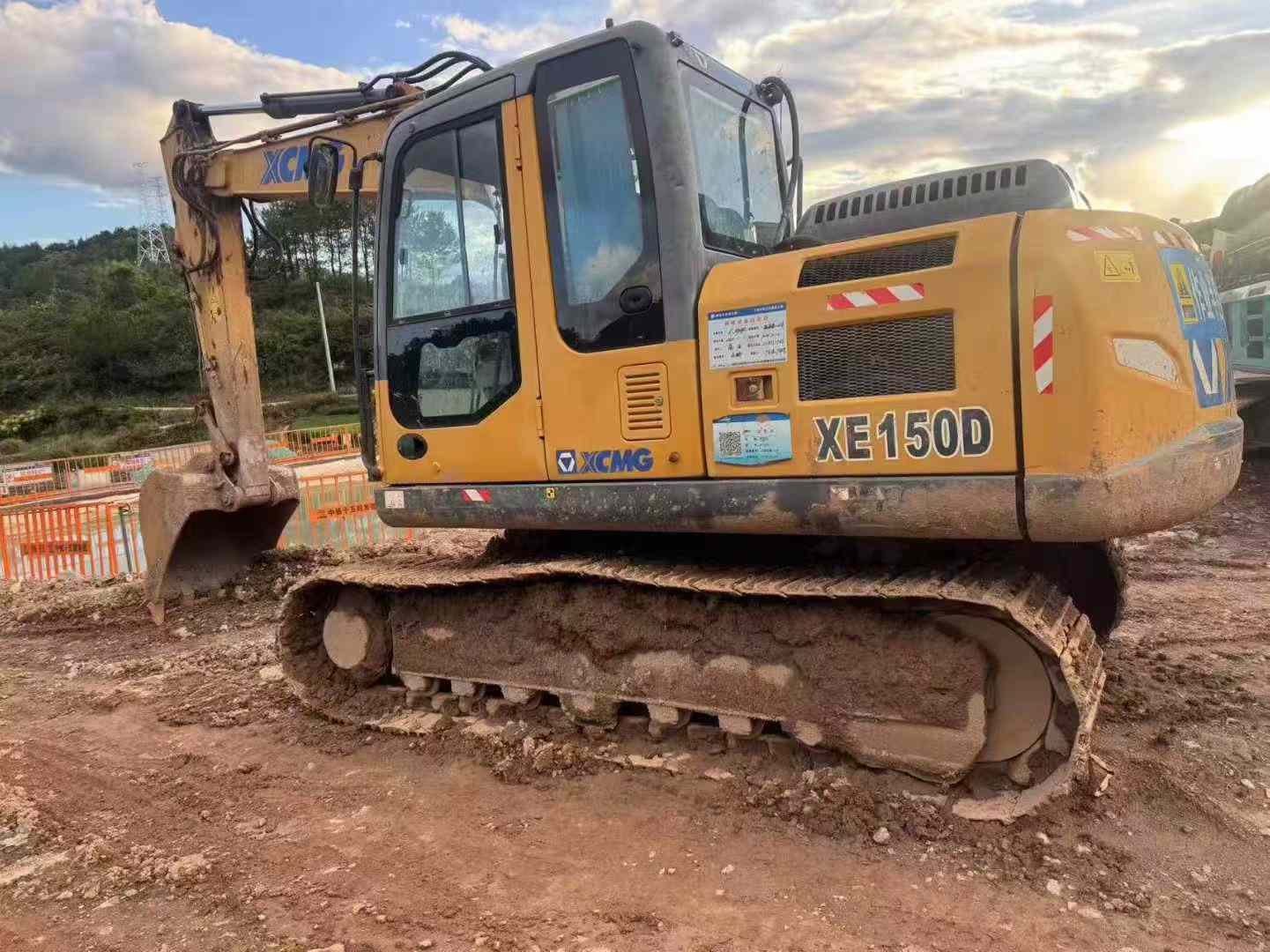 Used XCMG XE150 Excavator 2017 Model / 3