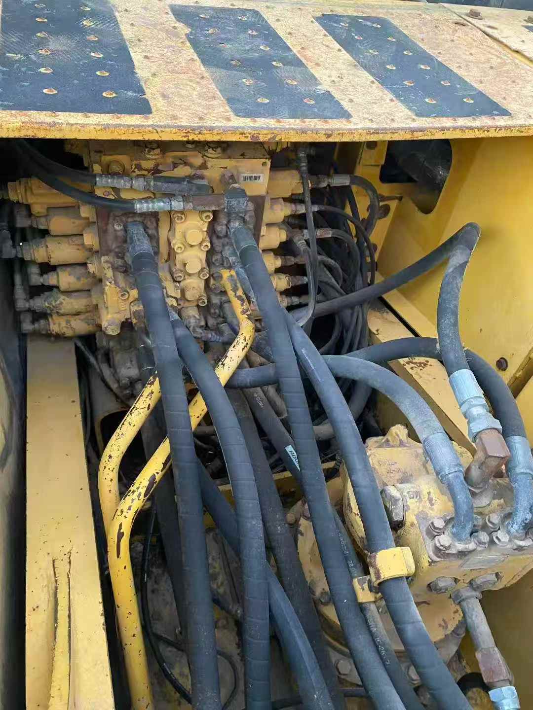 Buy Komatsu PC200-8 Used Excavator / 6 Used Komatsu PC200-8 Excavator 2010 Model / 6