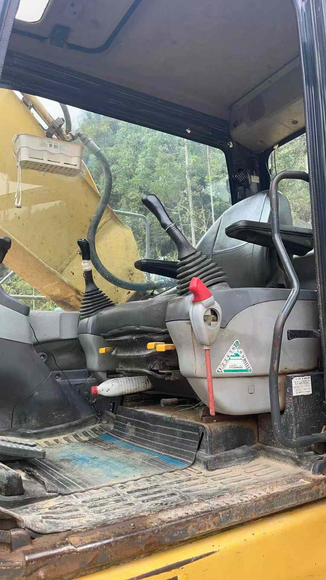 Used Komatsu PW200-7 Excavator 2016 Model / 8
