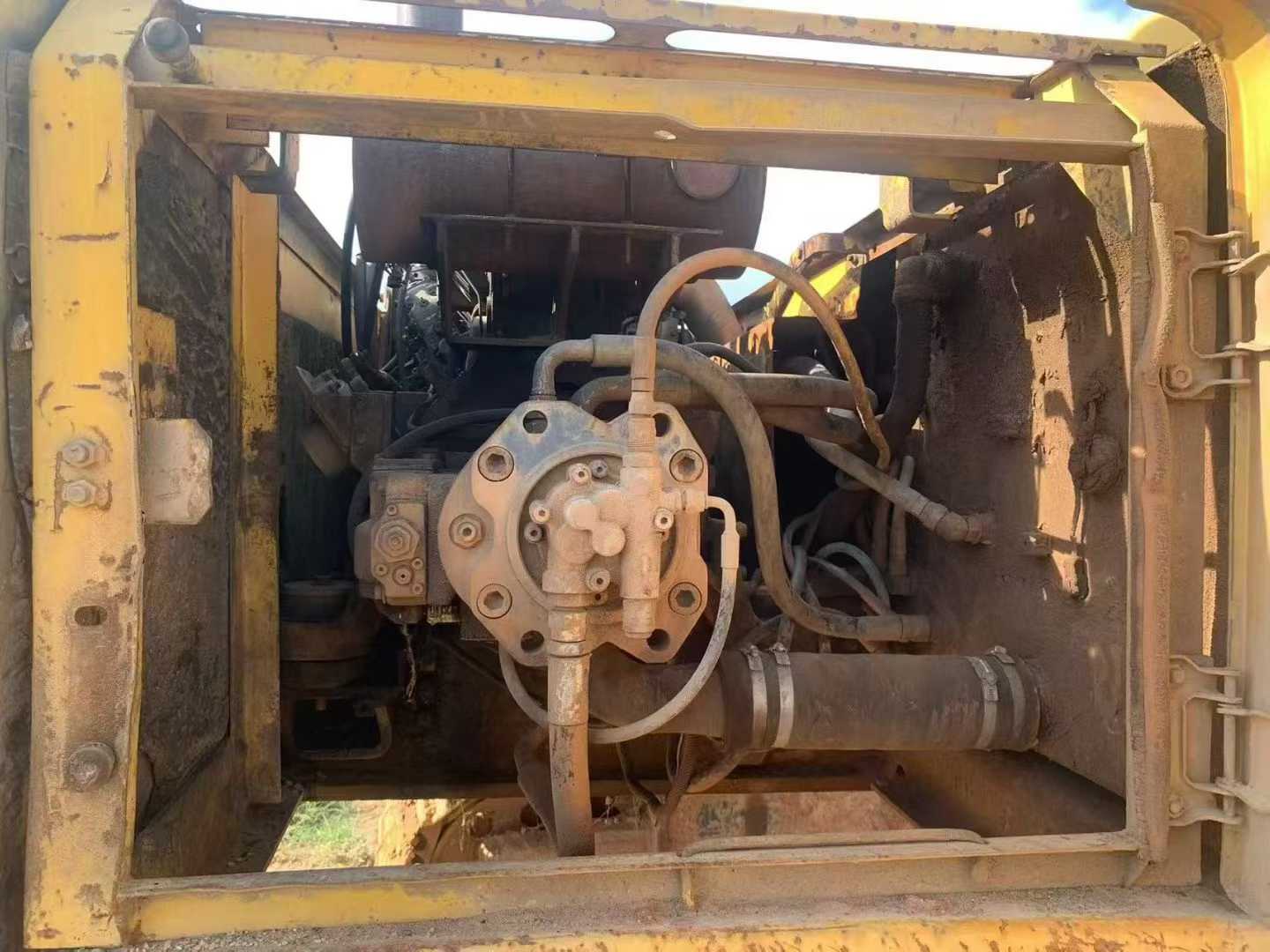 Used Komatsu PC200-6 Excavator 2016 Model / 5