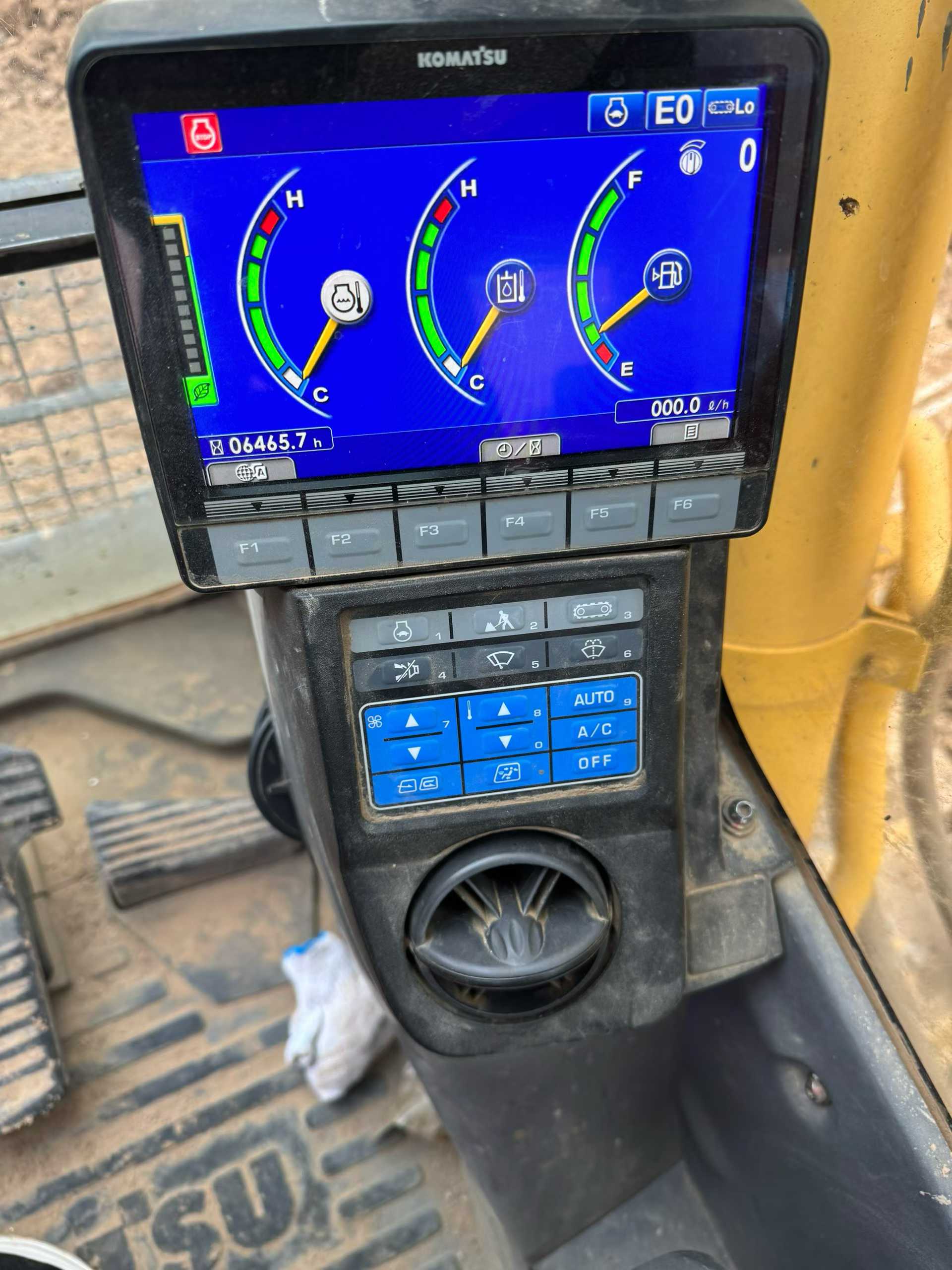 Buy Komatsu HB215LC-1M0 Used Excavator / 6 Used Komatsu HB215LC-1M0 Excavator 2016 Model / 6