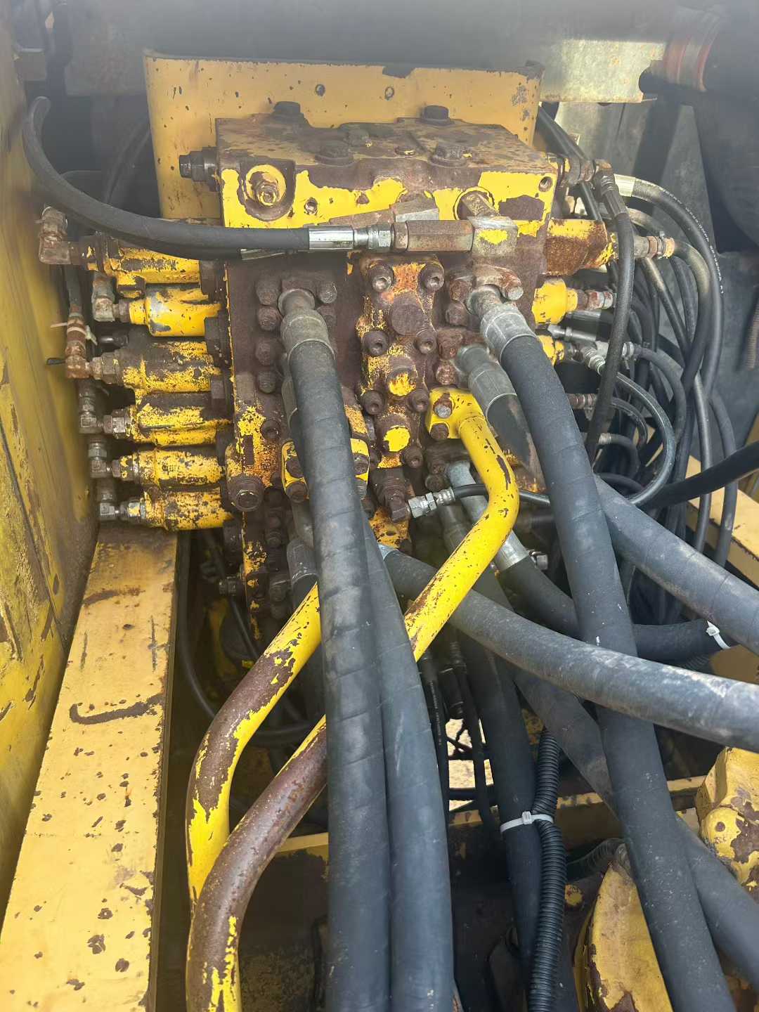 Used Komatsu PW200-7 Excavator 2016 Model / 5