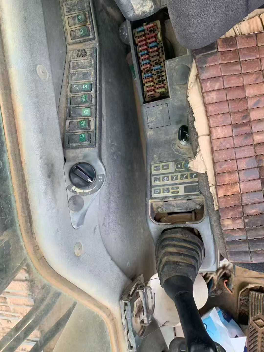 Used Komatsu PC200-6 Excavator 2016 Model / 6