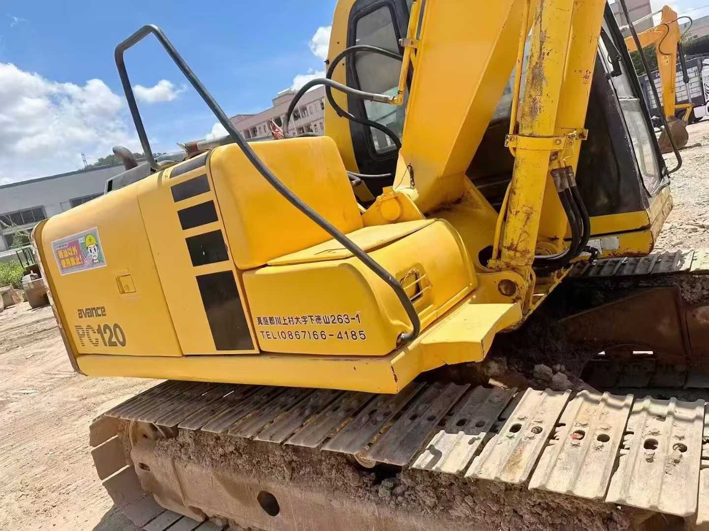 Used Komatsu PC120-6E Excavator 2016 Model / 7