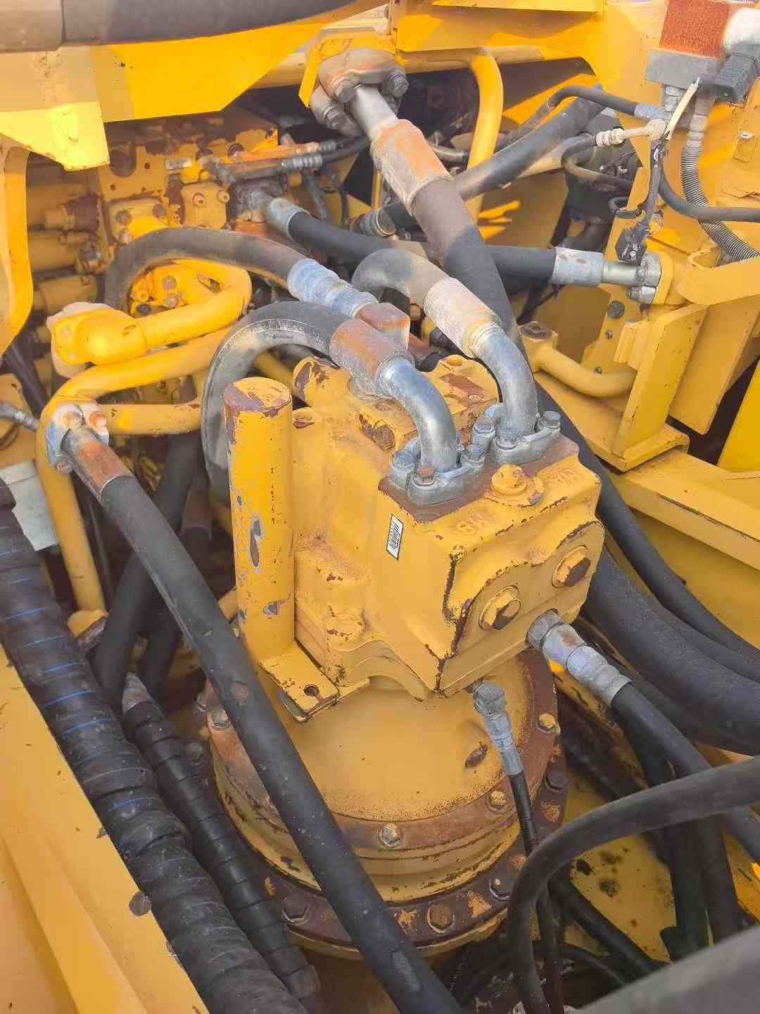 Used Komatsu PC350-8 Excavator 2016 Model / 3