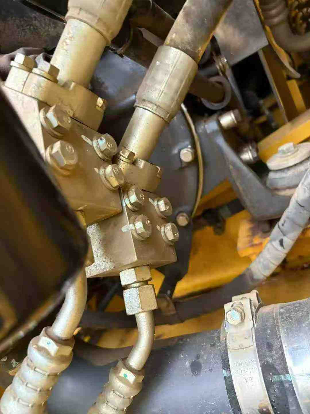 Used Komatsu PC200 Excavator 2014 Model / 9