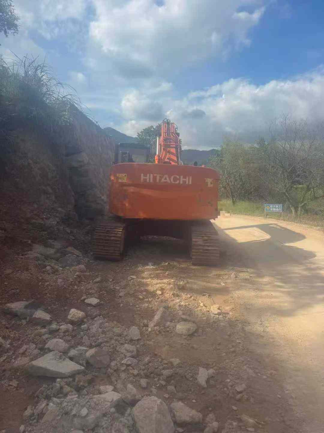 Used Hitachi EX22 Excavator 2016 Model / 2