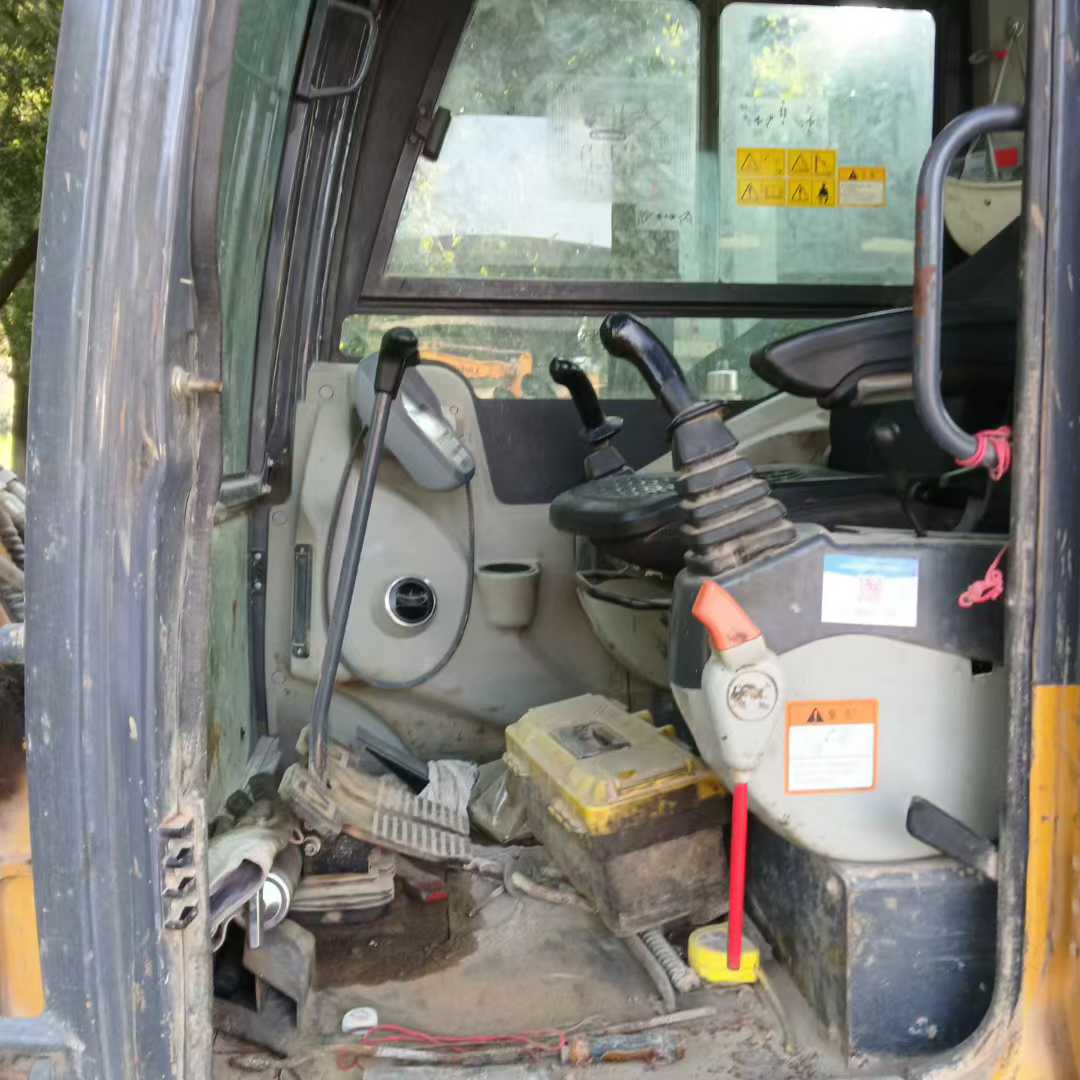 Used XCMG XE60 Excavator 2018 Model / 8