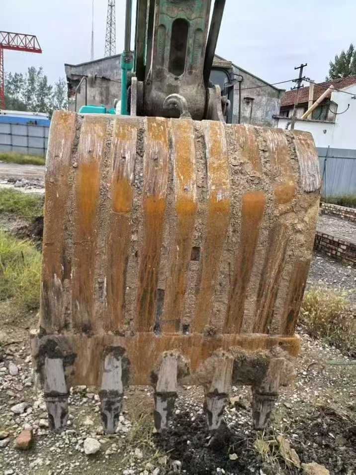 Used Kobelco SK200 Excavator 2017 Model / 9