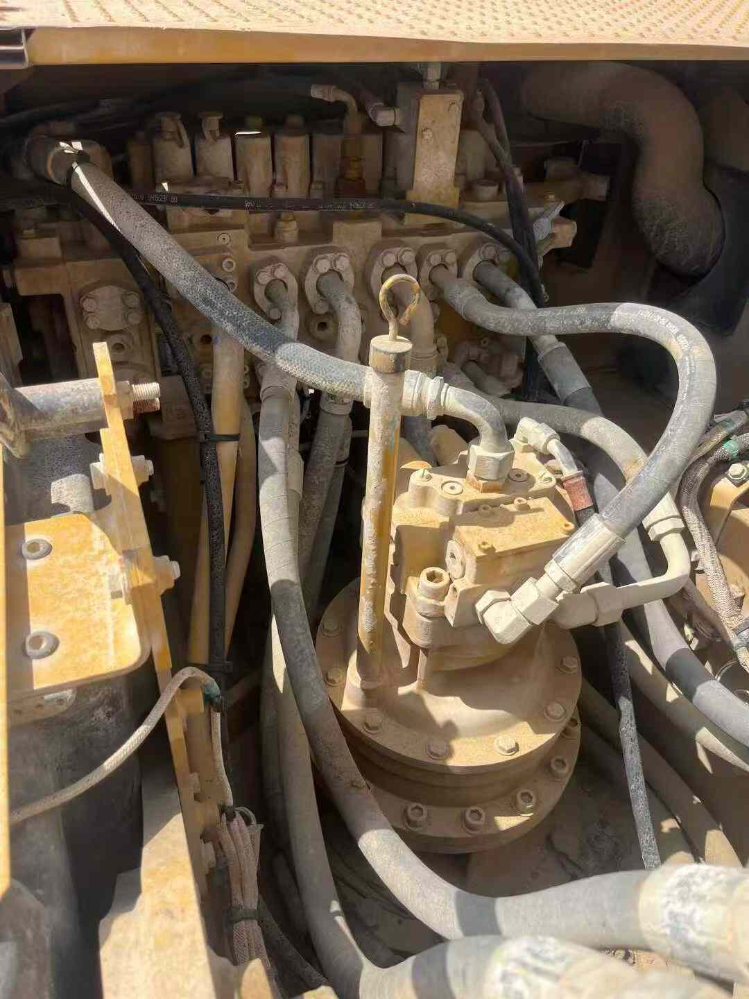 Used Caterpillar 323 Excavator 2019 Model / 5