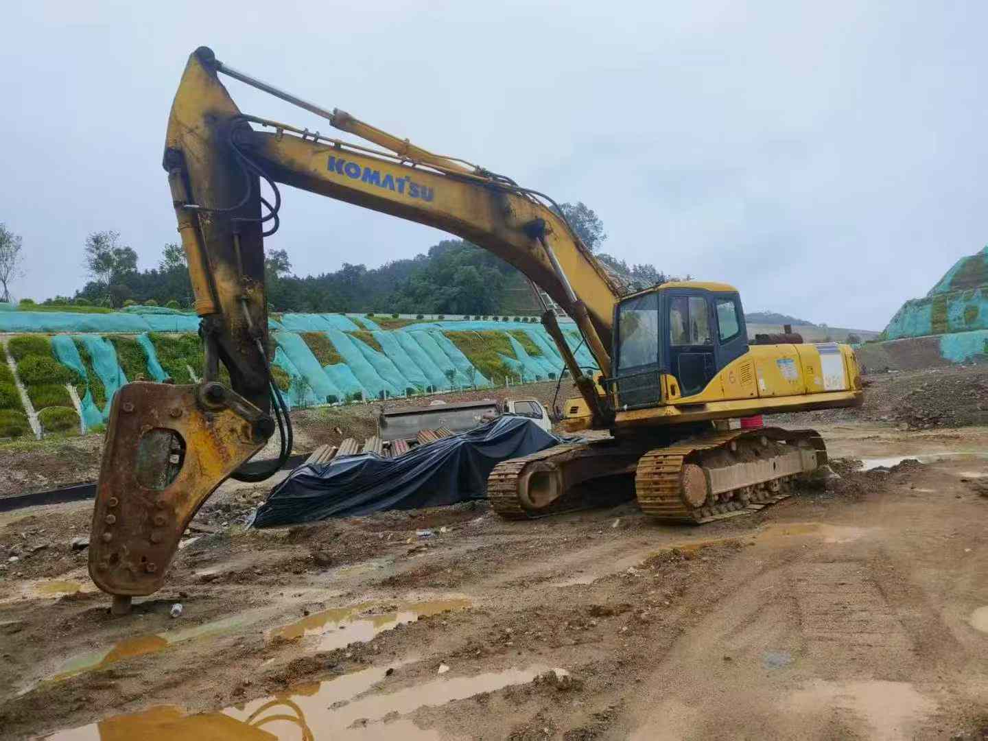 Used Komatsu PC60-7 Excavator 2012 Model / 3