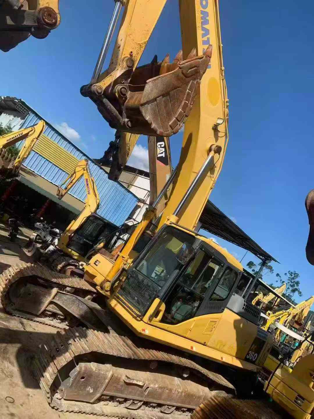 Used Komatsu PC60 Excavator 2016 Model / 3