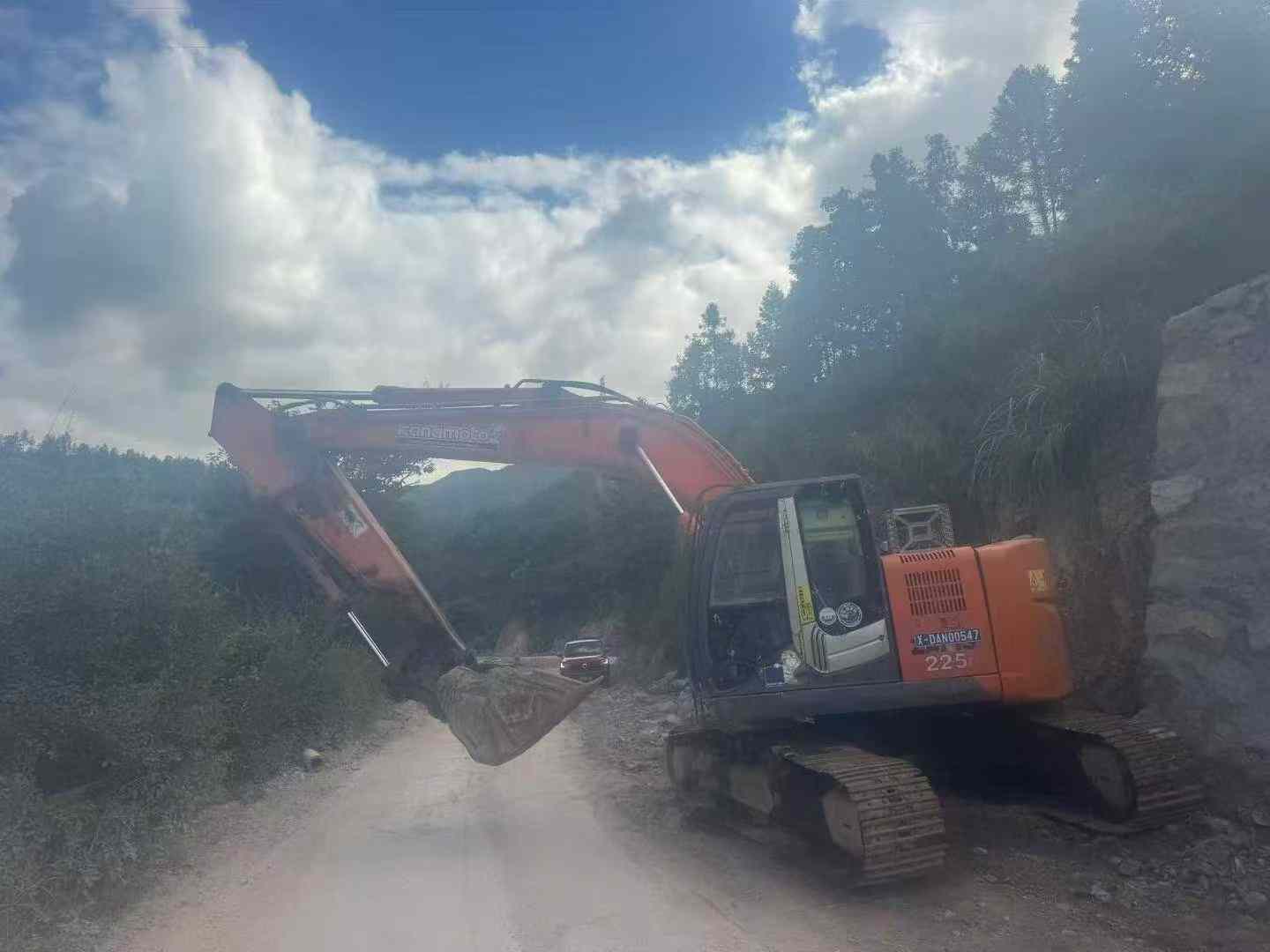 Used Hitachi EX22 Excavator 2016 Model / 3