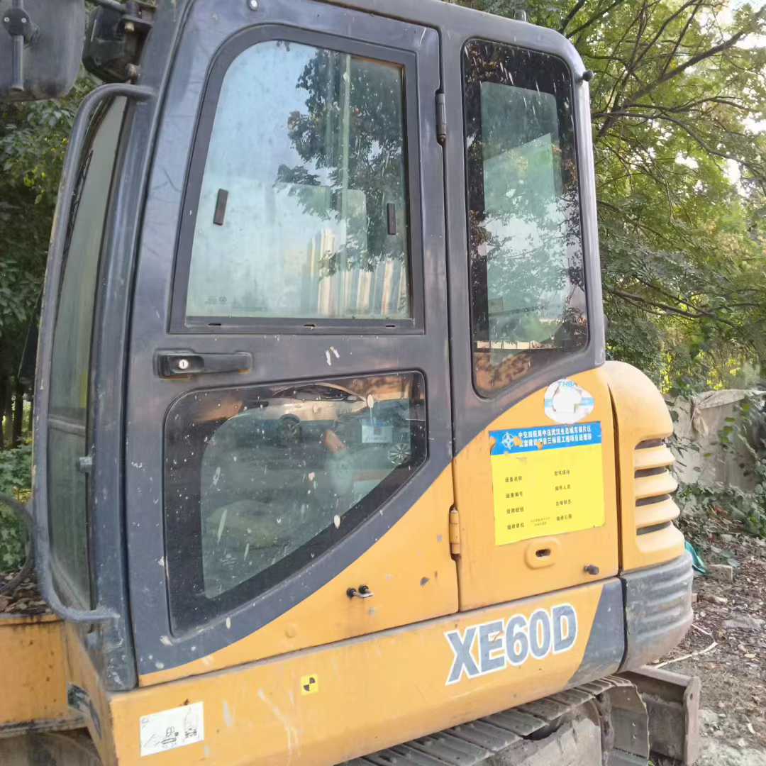Used XCMG XE60 Excavator 2018 Model / 4