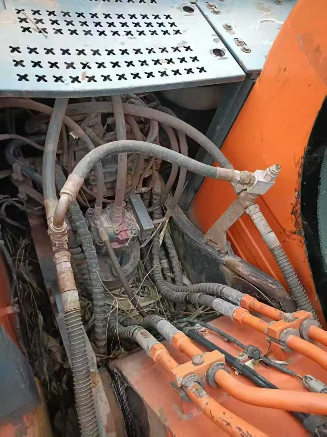 Buy Doosan DH130LC-V Used Excavator / 4 Used Doosan DH130LC-V Excavator 2018 Model / 4