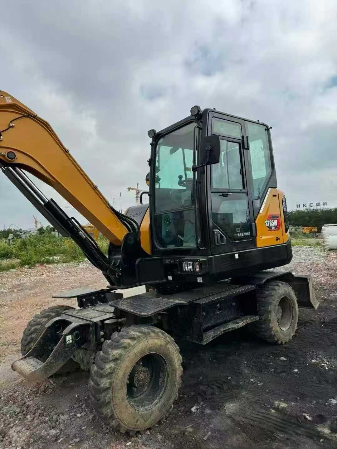 Used Sany SY65W Excavator 2023 Model / 4