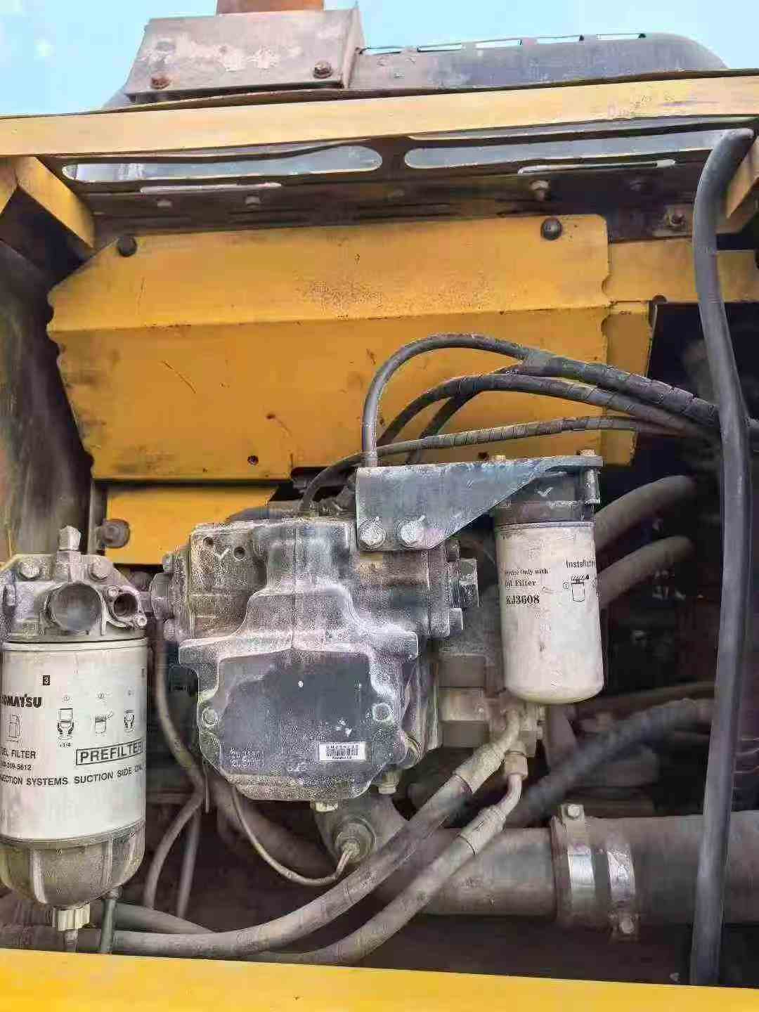 Used Komatsu PC200 Excavator 2020 Model / 2