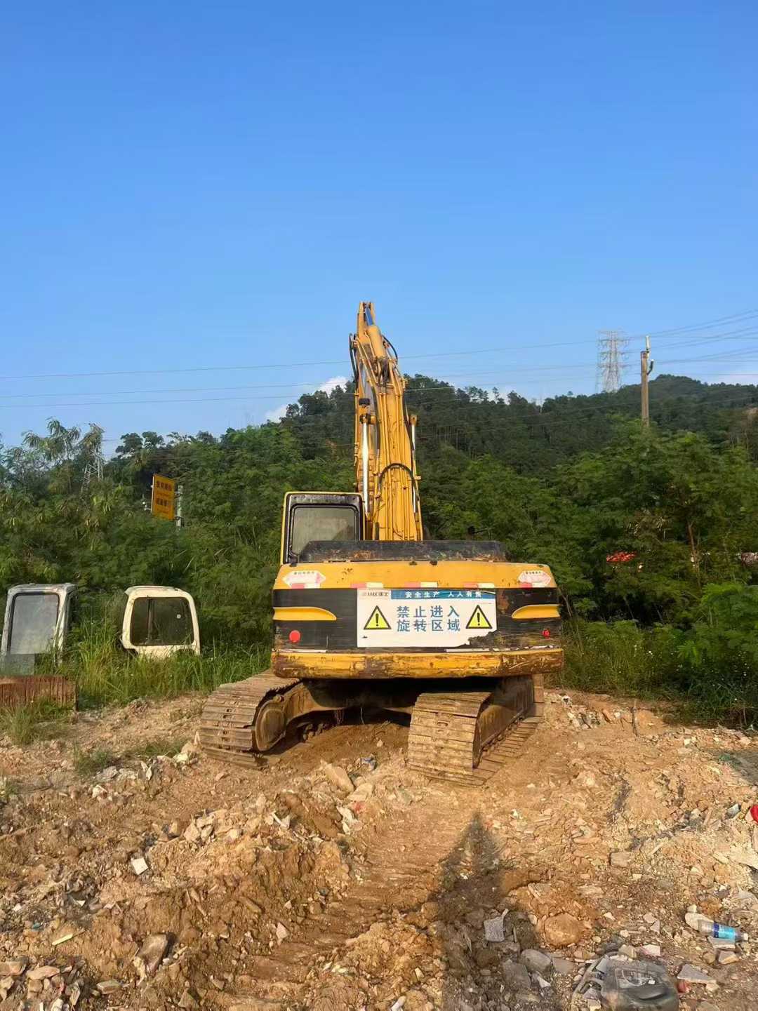 Used Caterpillar 320V2 Excavator 2016 Model / 9