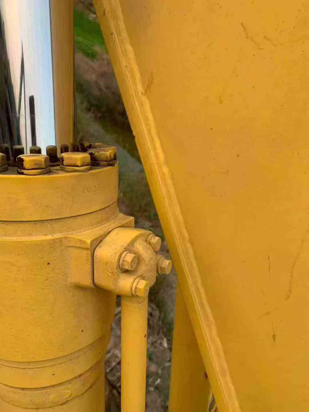 Used Komatsu PC210 Excavator 2010 Model / 9