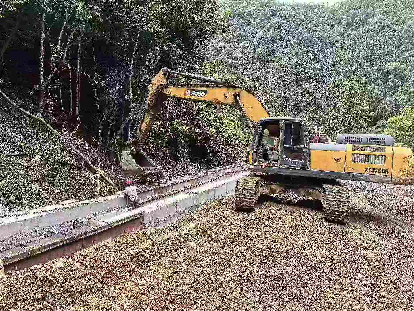 Used XCMG XE370 Excavator 2018 Model / 2