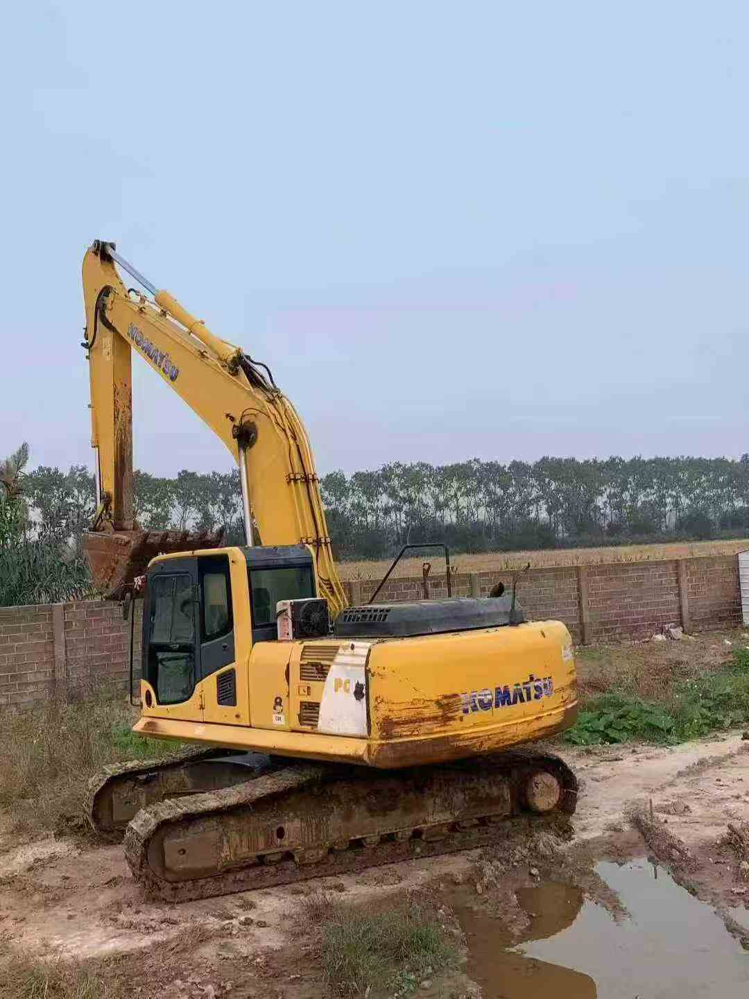 Buy Komatsu PC210 Used Excavator / 1