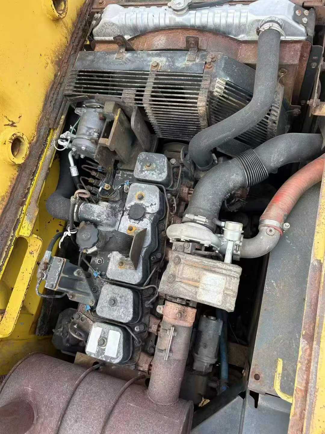 Used Komatsu PW200-7 Excavator 2016 Model / 8