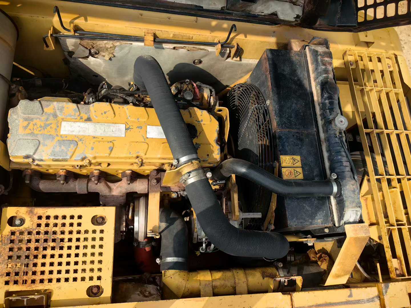 Used Caterpillar 330C Excavator 2016 Model / 5