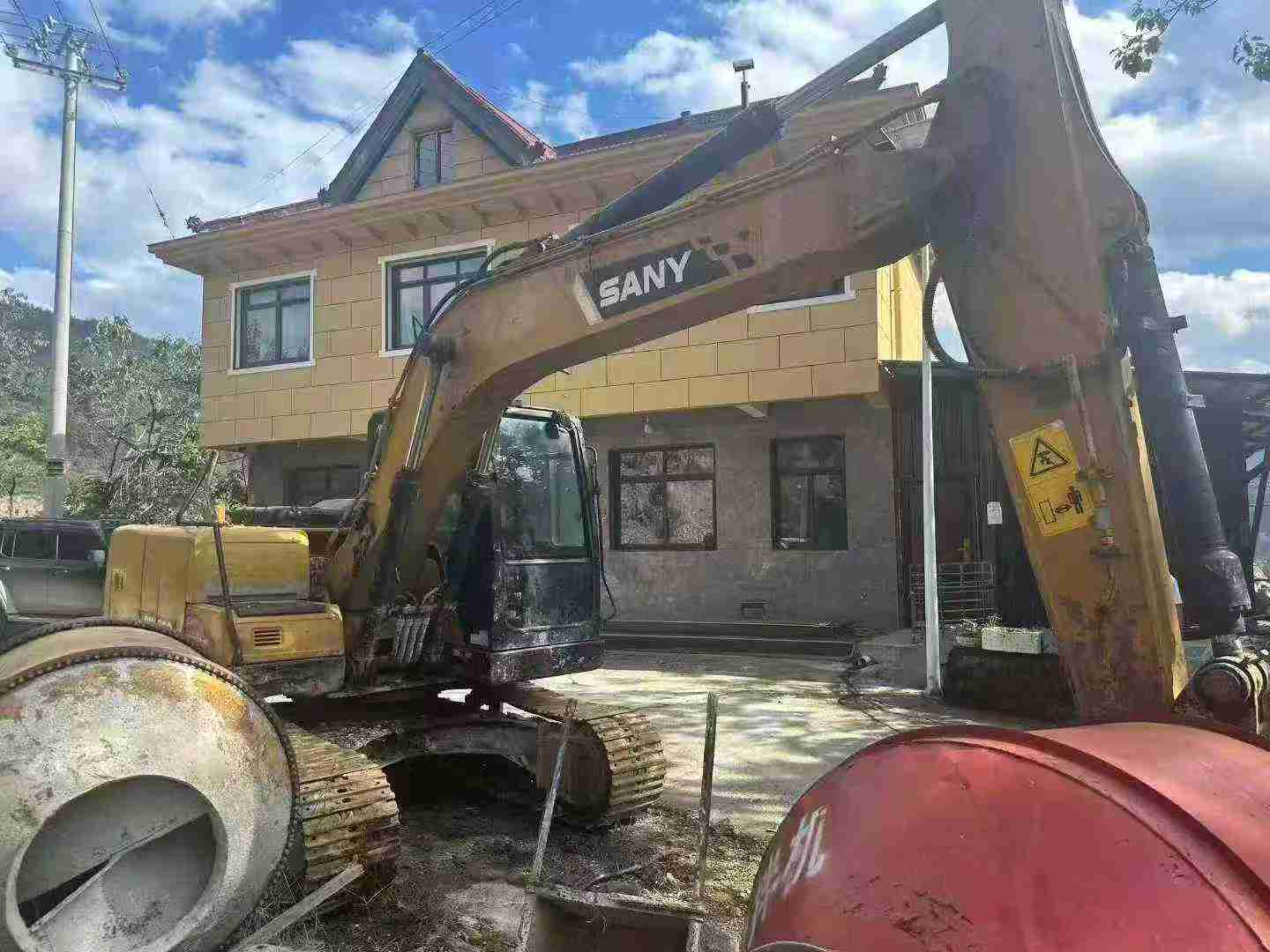 Used Sany SY135 Excavator 2016 Model / 6