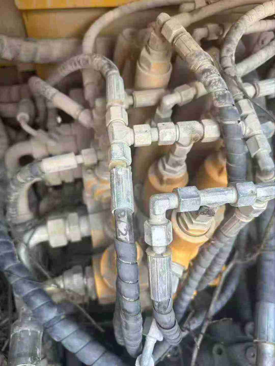 Used Sany SY135 Excavator 2016 Model / 4