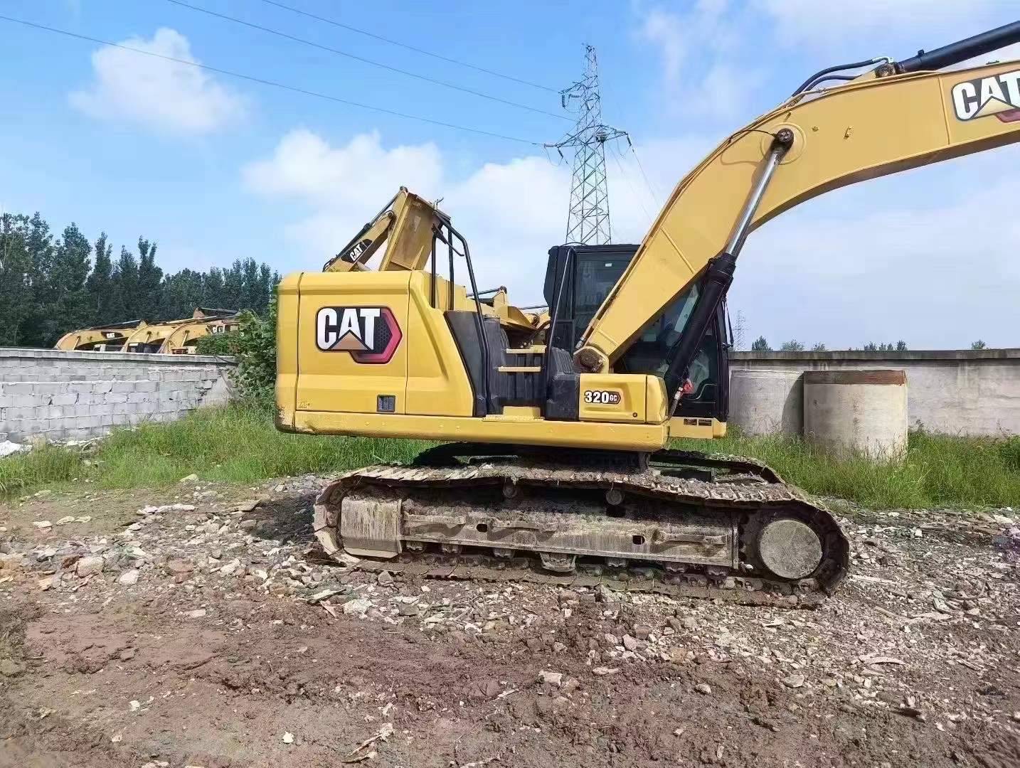Buy Caterpillar 320GC Used Excavator / 2 Used Caterpillar 320GC Excavator 2020 Model / 2