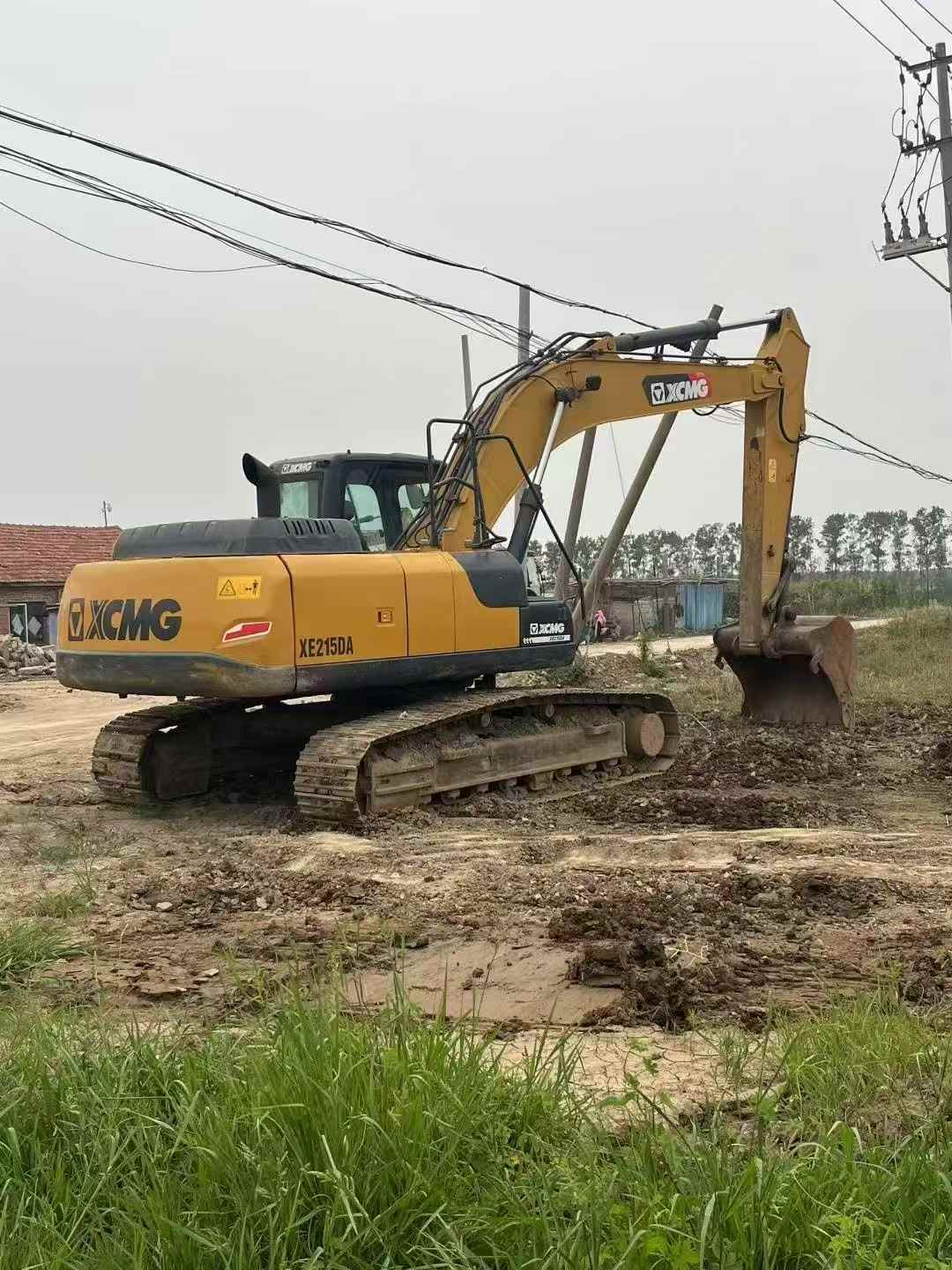 Used XCMG XE215 Excavator 2021 Model / 3