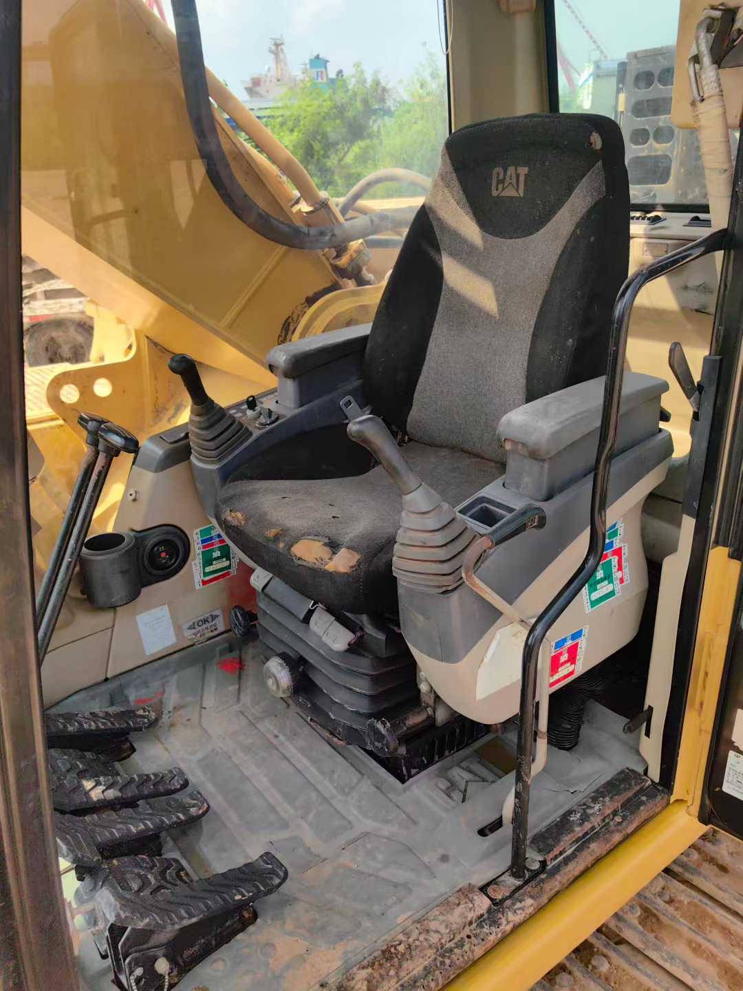 Used Caterpillar 330C Excavator 2016 Model / 8