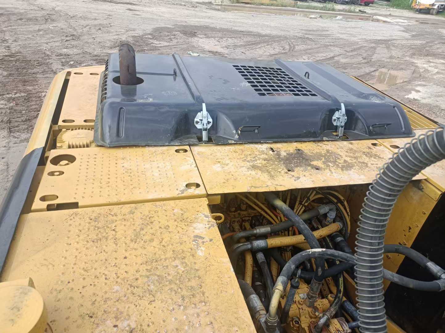 Buy Caterpillar 320D Used Excavator / 6 Used Caterpillar 320D Excavator 2016 Model / 6