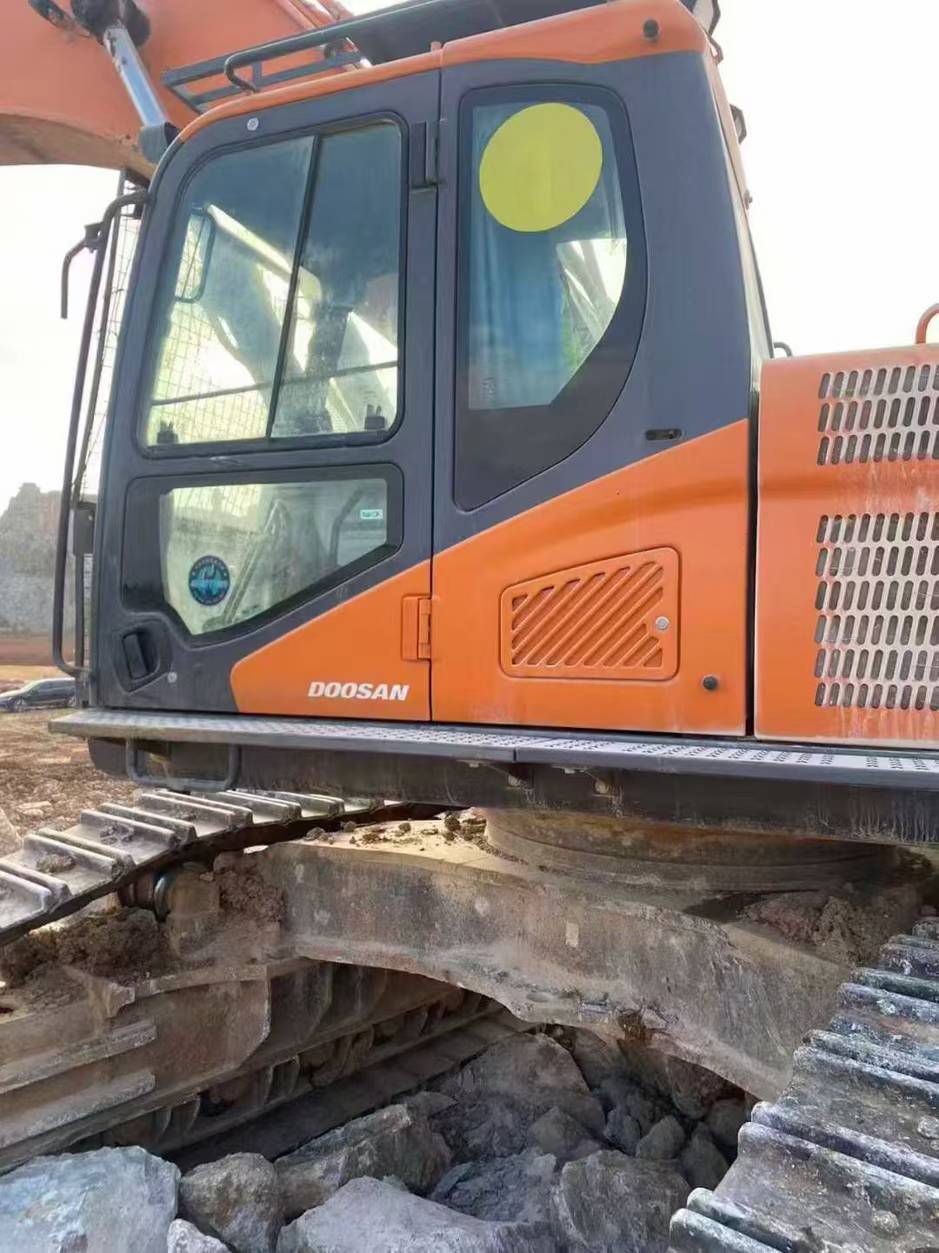 Used Doosan DX80 Excavator 2020 Model / 6